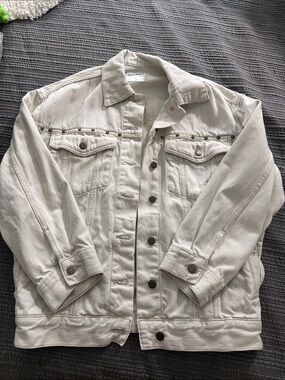 Women’s oversized denim jacket